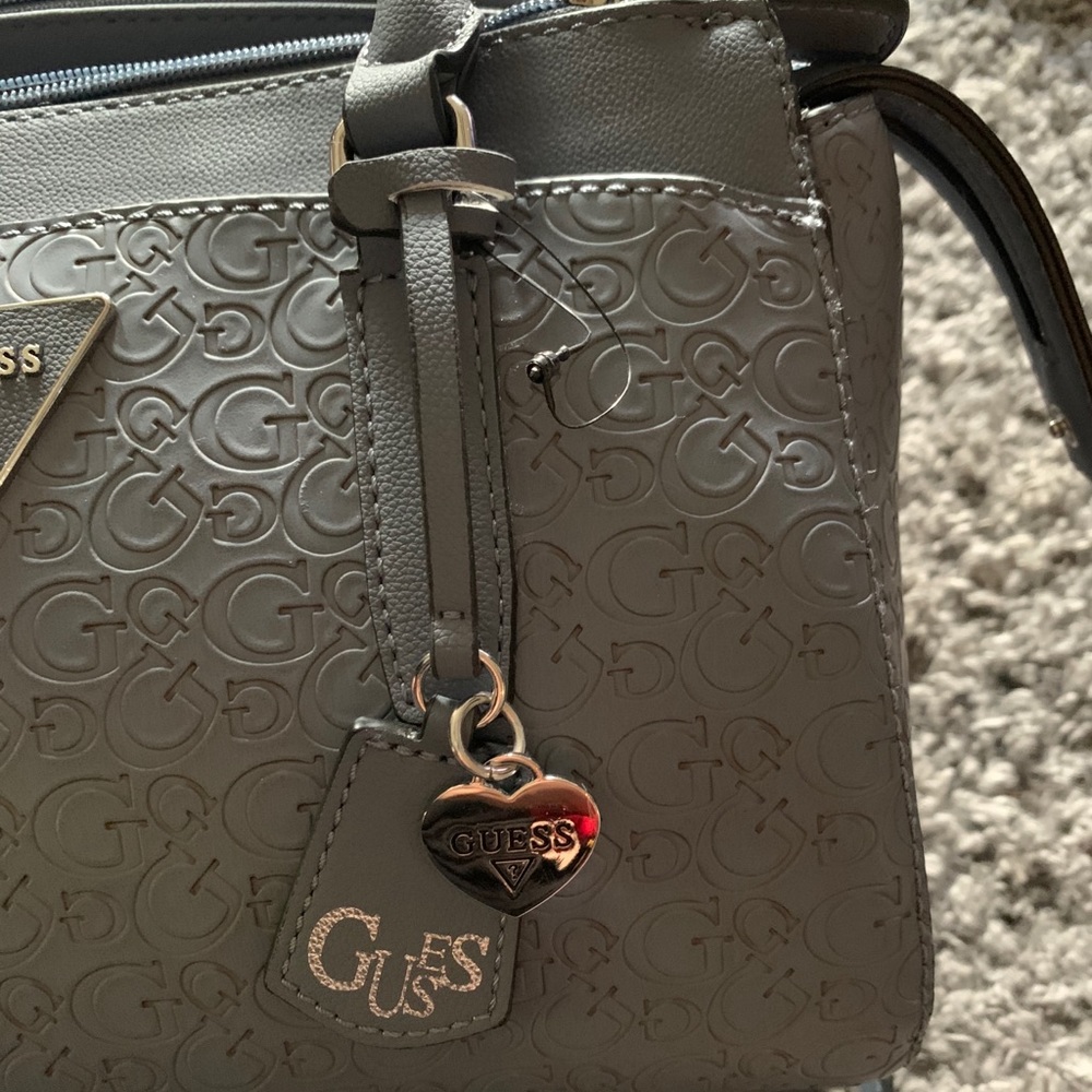 Guess Crossbody Purse - Picture 10 of 10